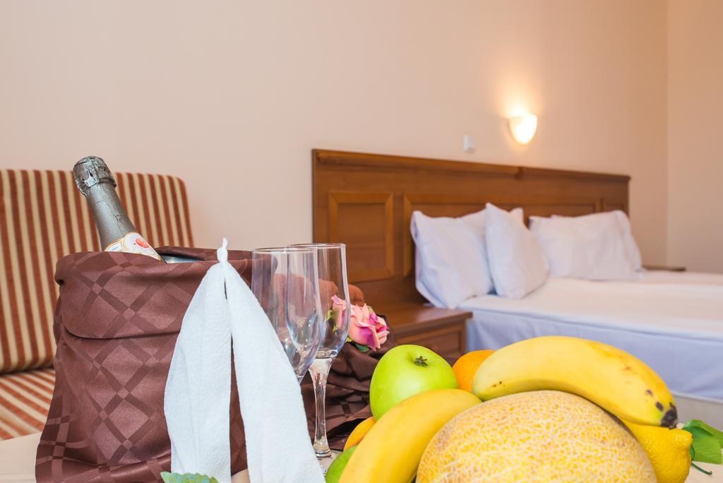 Tiva del Mar Beach Hotel Sveti Vlas Rum bild